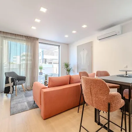 Apartmán Marant Near The Beach- Free Parking *