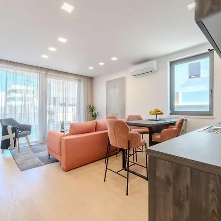 Apartmán Marant Near The Beach- Free Parking