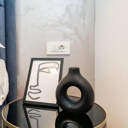 Marant Near The Beach- Free Parking Apartment
