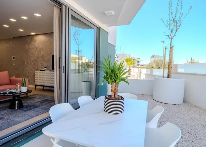 Marant Near The Beach- Free Parking דירה *